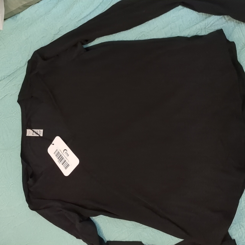 Zyia Active V-neck